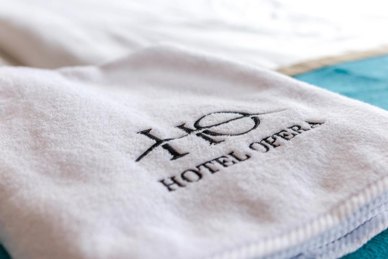 Hotel Opera Tarnowskie Góry Esterno foto